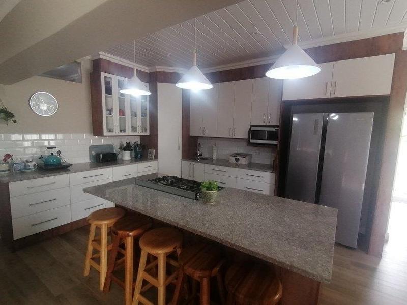5 Bedroom Property for Sale in Monte Christo Western Cape